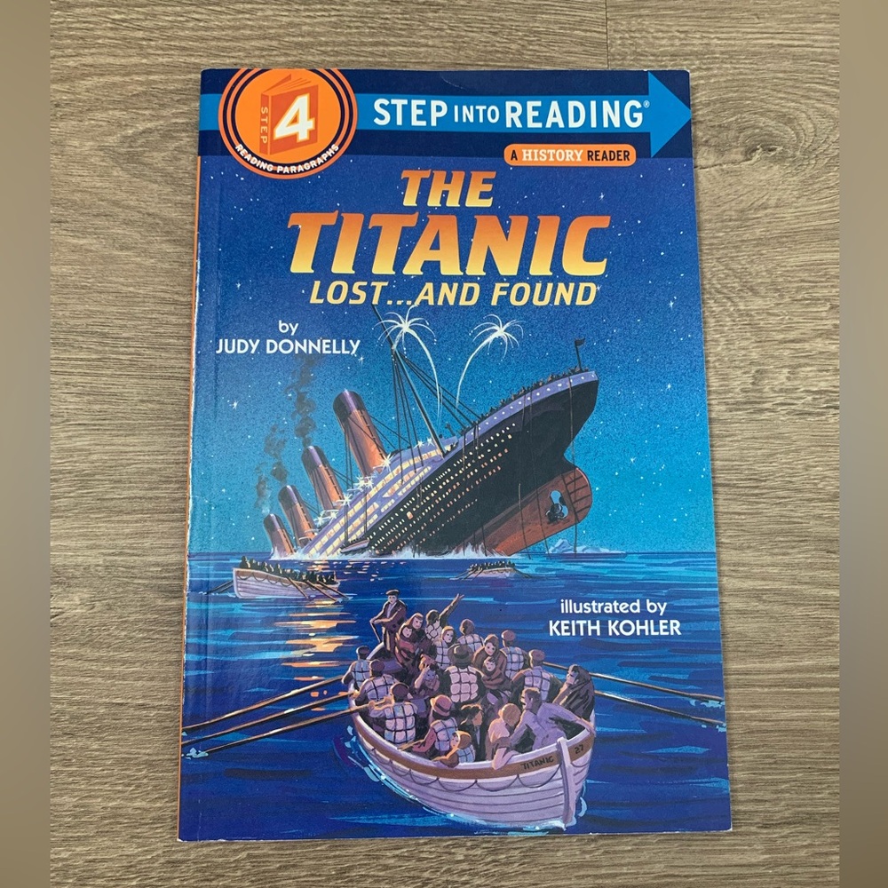 Children’s book about the Titanic Step into Reading level 4 storybook
